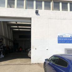 Vjezd do autoservisu | Kontakt autoservis AZM Brno